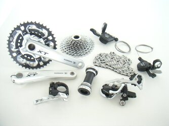 XT Groupset 1.JPG