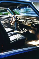 Interior 1.jpg