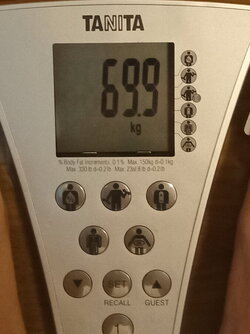 627187