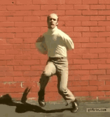 35D2F325-D0B1-401A-B04F-B9D66469CF7A.gif