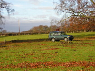 Discovery. S50 RAT. Aberford. Parlington Estate Carriage Drive. May 2003.JPG