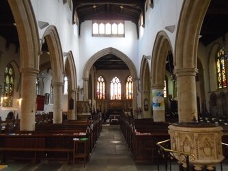 220616-8334 Westbury-on-Trym Holy Trinity Interior-nave.JPG