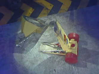 Wheely_Big_Cheese_vs_Dominator_2.JPG.jpg