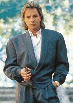 don-johnson-hairstyle-miami-vice.jpg