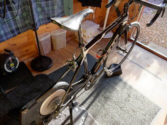 P1006374_bike3-L.jpg P1006374_bike3-L.jpg