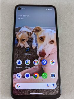 Phone_4-XL.jpg Phone_4-XL.jpg