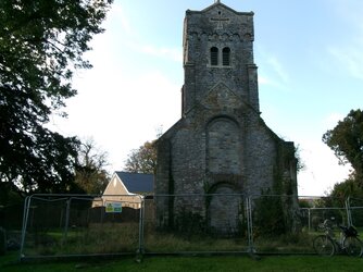 231030-3463 Northwick St Thomas-tower E side-sovereign.JPG