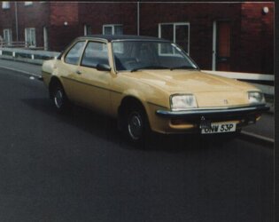 Motoring. Vauxhall. Cavalier. ONW 53P.jpg