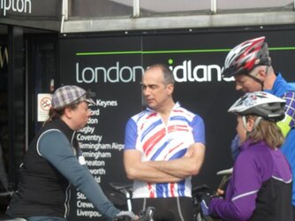 Cyclechatting.jpg