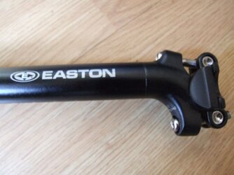 seatpost 001.JPG