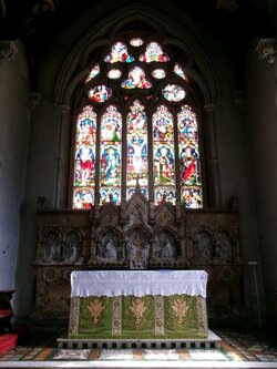 260828-5909  Frome   St John the Baptist  sanctuary-altar- window-reredos detail HE1345441.JPG