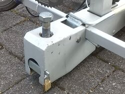 Tow-bar lock.jpg Tow-bar lock.jpg