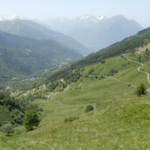 Hairpin bends on Col du Sabot climb