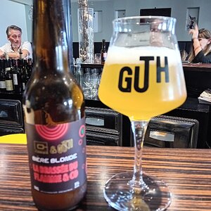 Guth + Flamme & Co Bière Blonde 231001.jpg