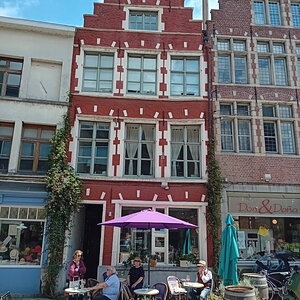 250530 Gent Café.jpg