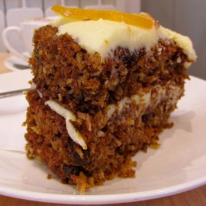 Carrot cake, Monkton Elm 5nov11 (800x600).jpg