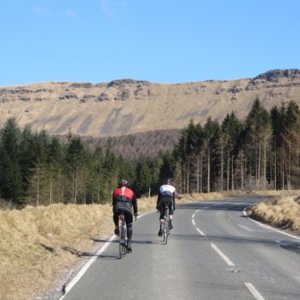 20130406 Dragon ride (7) climb to Bwlch.JPG