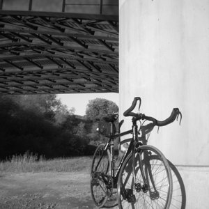 Fixie under the Thelwall M.6 viaduct