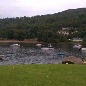 Loch Tay boat house and cafe.jpg