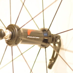 Fulcrum Hub smooth roller