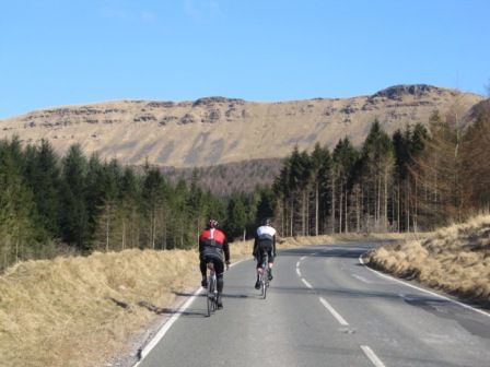 20130406 Dragon ride (7) climb to Bwlch.JPG