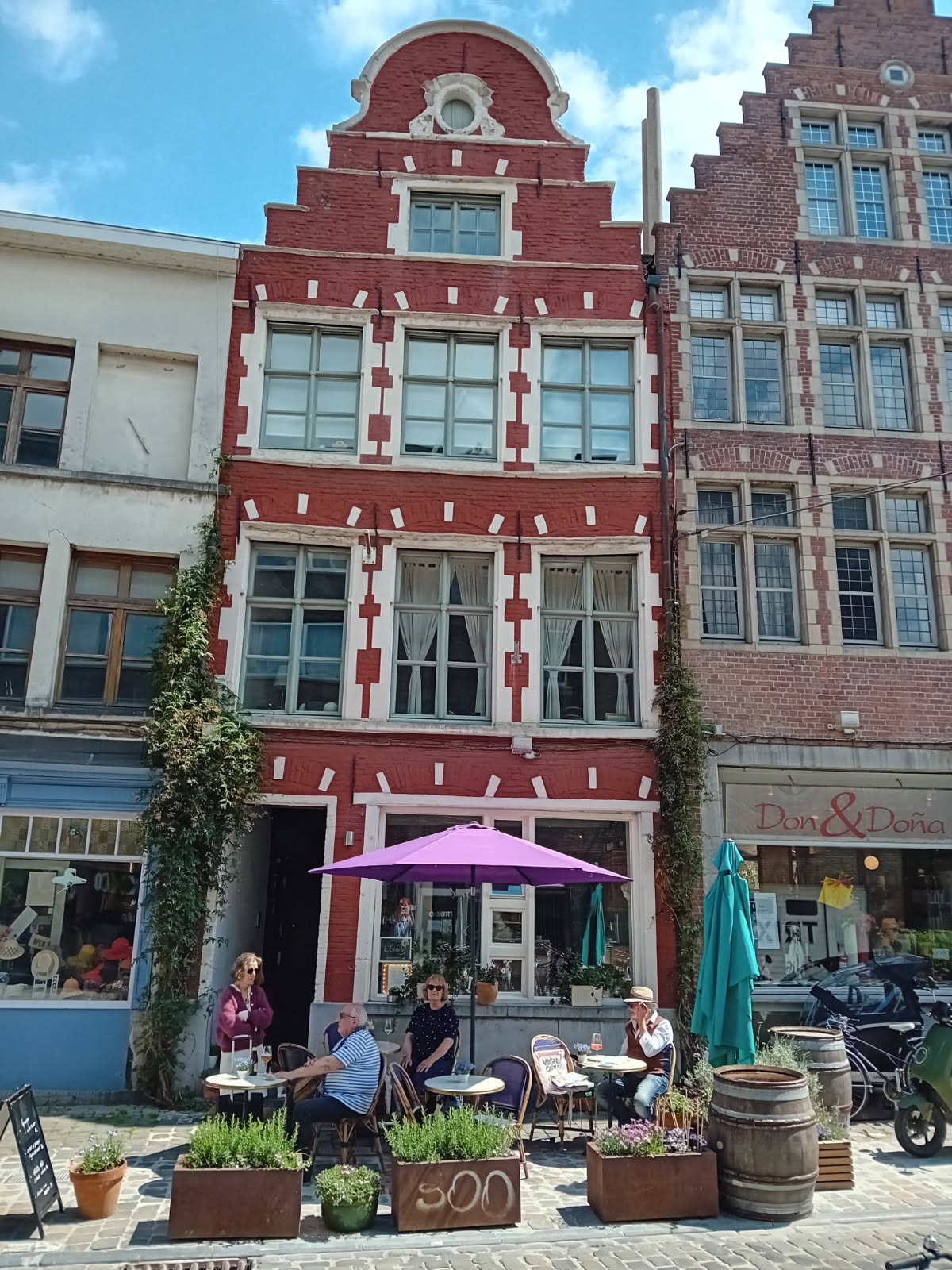 250530 Gent Café.jpg