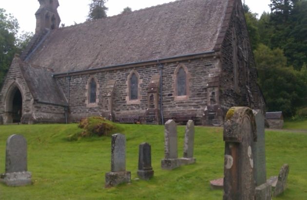 Church at Rob Roy's grave.jpg