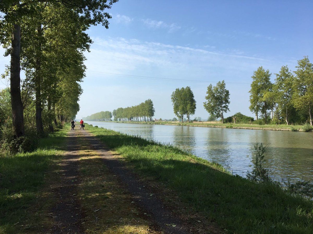 On the canal out of Dunkirk