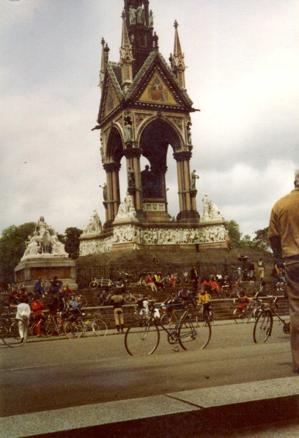 Picnic at Albert Memorial