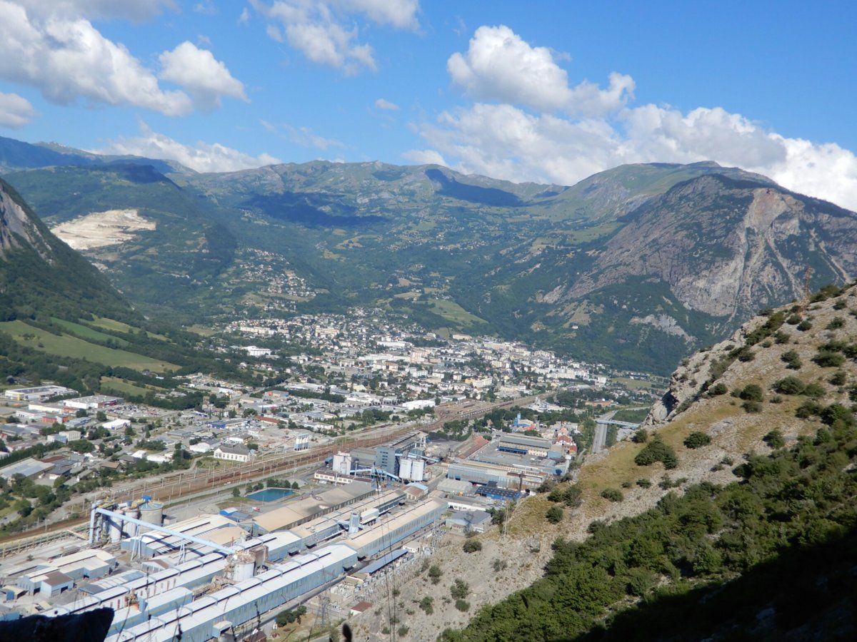 Saint-Jean-de-Maurienne viewed from.partway up Mont-Denis climb