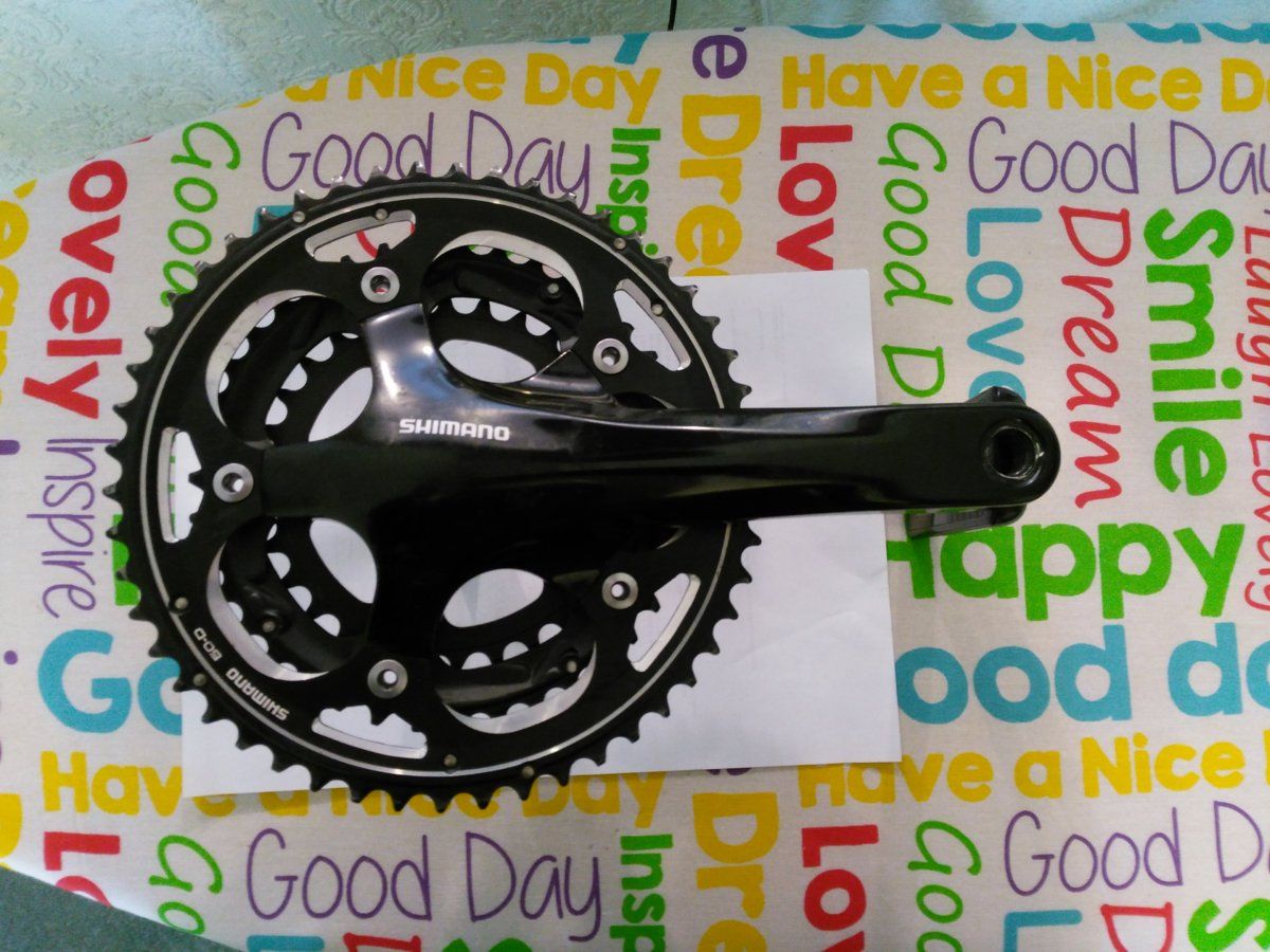 Triple crankset - great condition