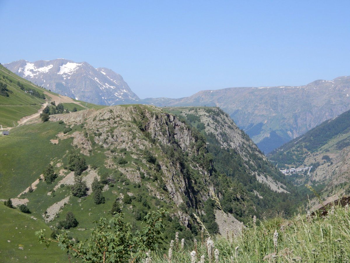 Valley between Alpe d'Huez and Col de Sarenne