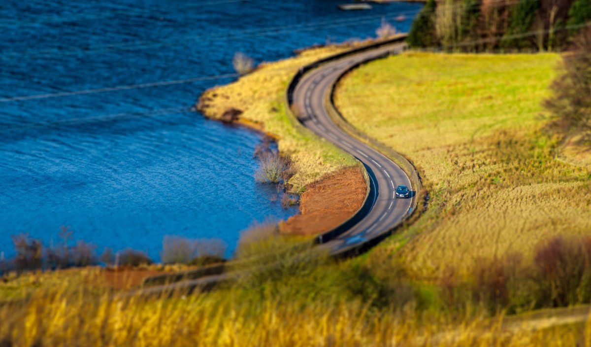 Woodhead Rd at Torside Reservoir